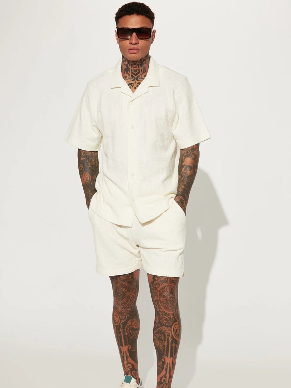 Fashion Nova Men's Cream Short Sleeve Button-Up Shirt